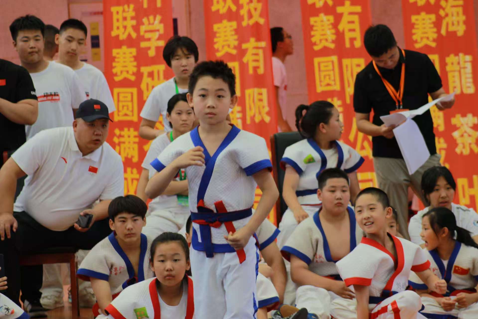 "燕潮酩杯"2025年京津冀中国式摔跤校际联赛邀请赛暨三河市首届校际邀请赛