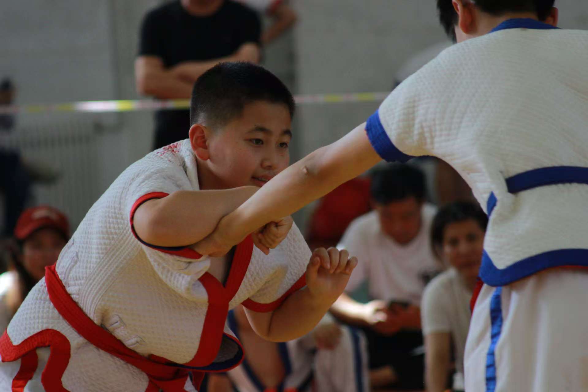 "燕潮酩杯"2025年京津冀中国式摔跤校际联赛邀请赛暨三河市首届校际邀请赛