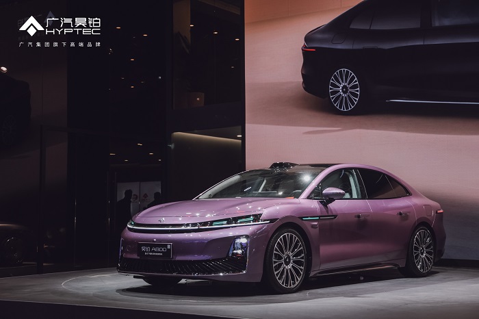 华系双智旗舰轿车 广汽昊铂A800内饰首发,为高速L3商用冲刺