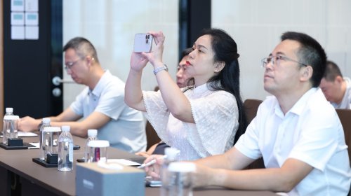 联想 “创新之旅” 深耕湖南,政企共探智能化新路径
